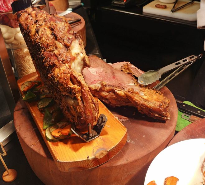 Dads World Buffet leg of lamb