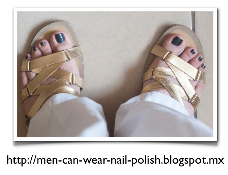 Men Can Wear Nail Polish What Is The Identity Of A Man Who Wears Nail