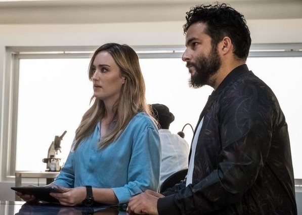 Sullivan stapleton freundin