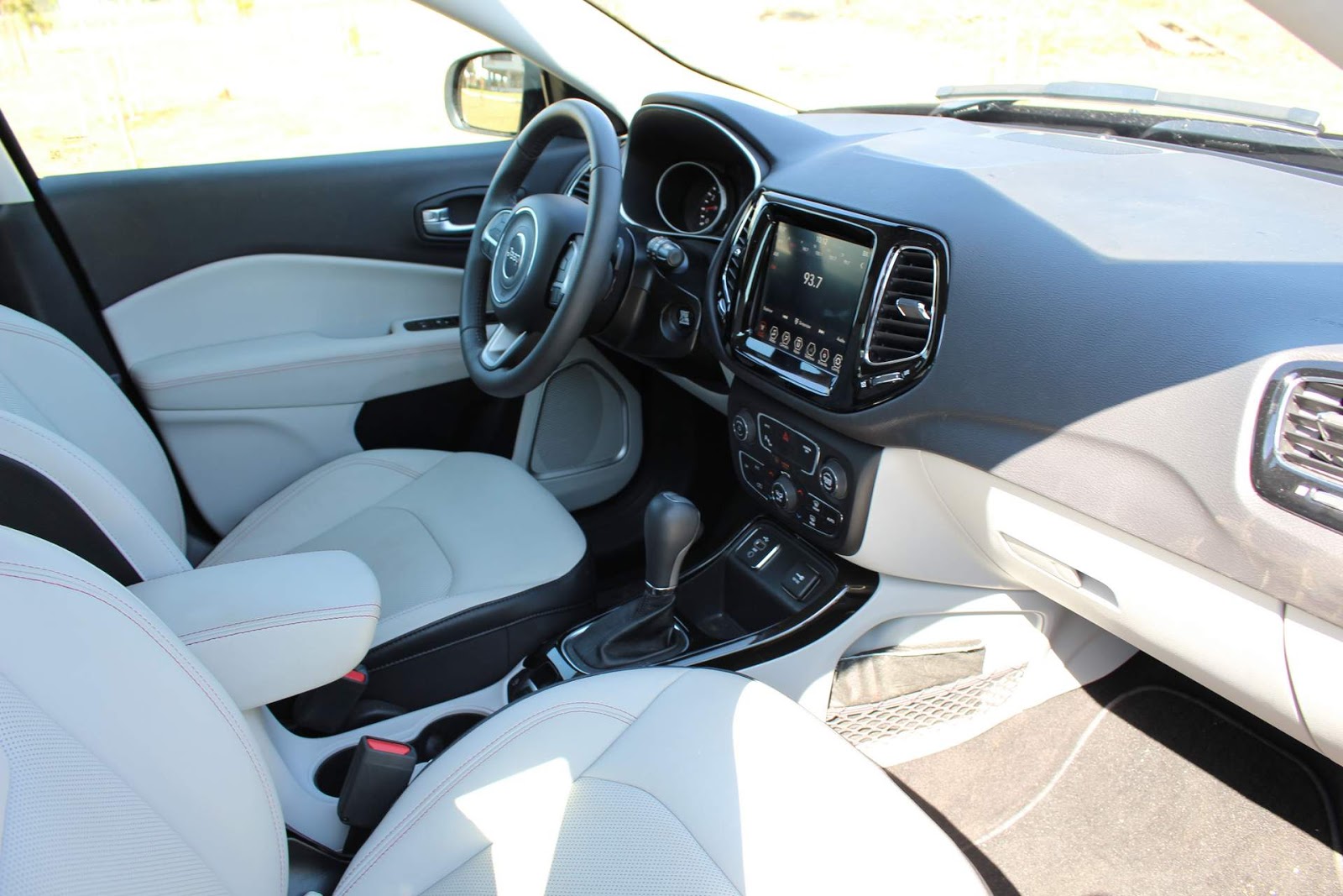 Jeep Compass x Honda HRV comparativo preço, consumo