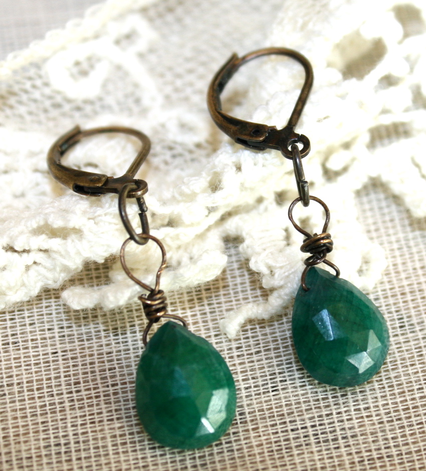 Chickelala that's me! Emerald Gemstones one of the most beautiful
