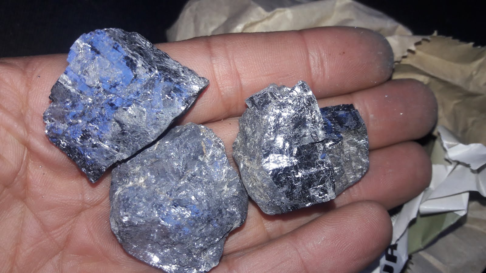 كحل الاثمد لانبات الشعر طريقة مجربة لعلاج الشعر الجاف الخفيف التالف