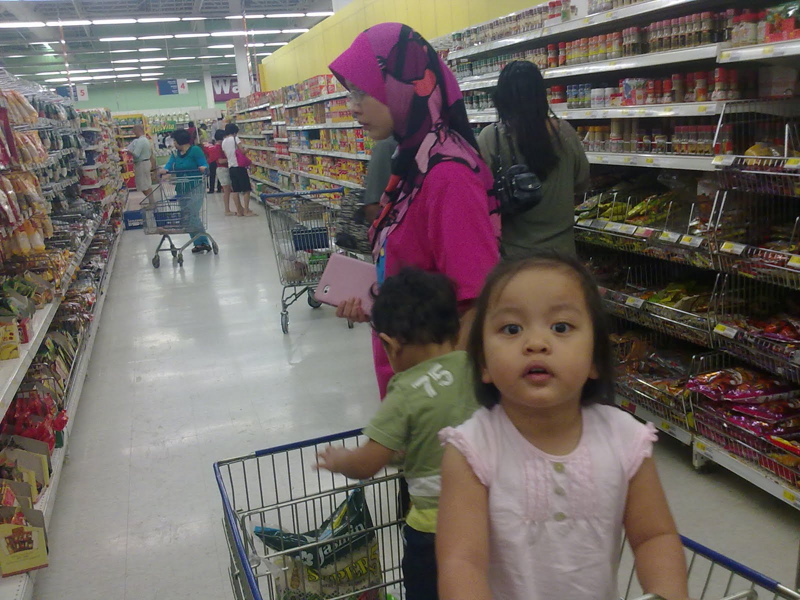 IrdinaZareef Tesco Klang, Bukit Tinggi