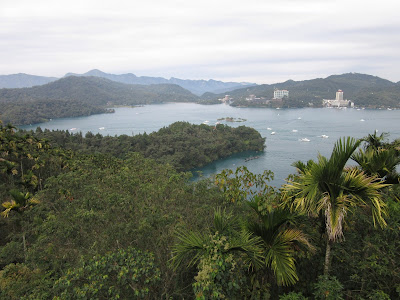 Lago Sun Moon, en Taiwan, desde el templo Xuanzang