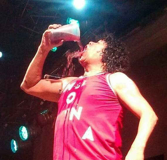 Get La Mona Jimenez Y Su Esposa Pics