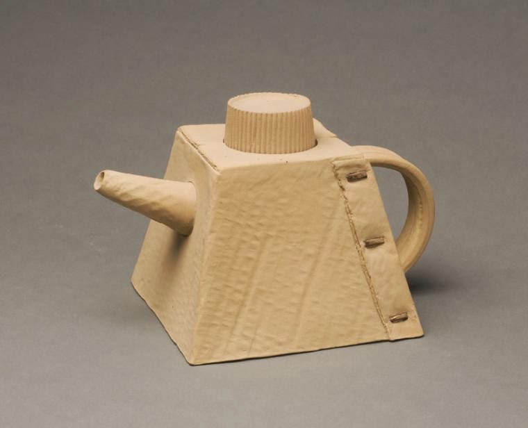 16-Cardboard-Teapot-Victor-Spinski-Clay-Sculptures-replicating-objects-from-Daily-Life-www-designstack-co