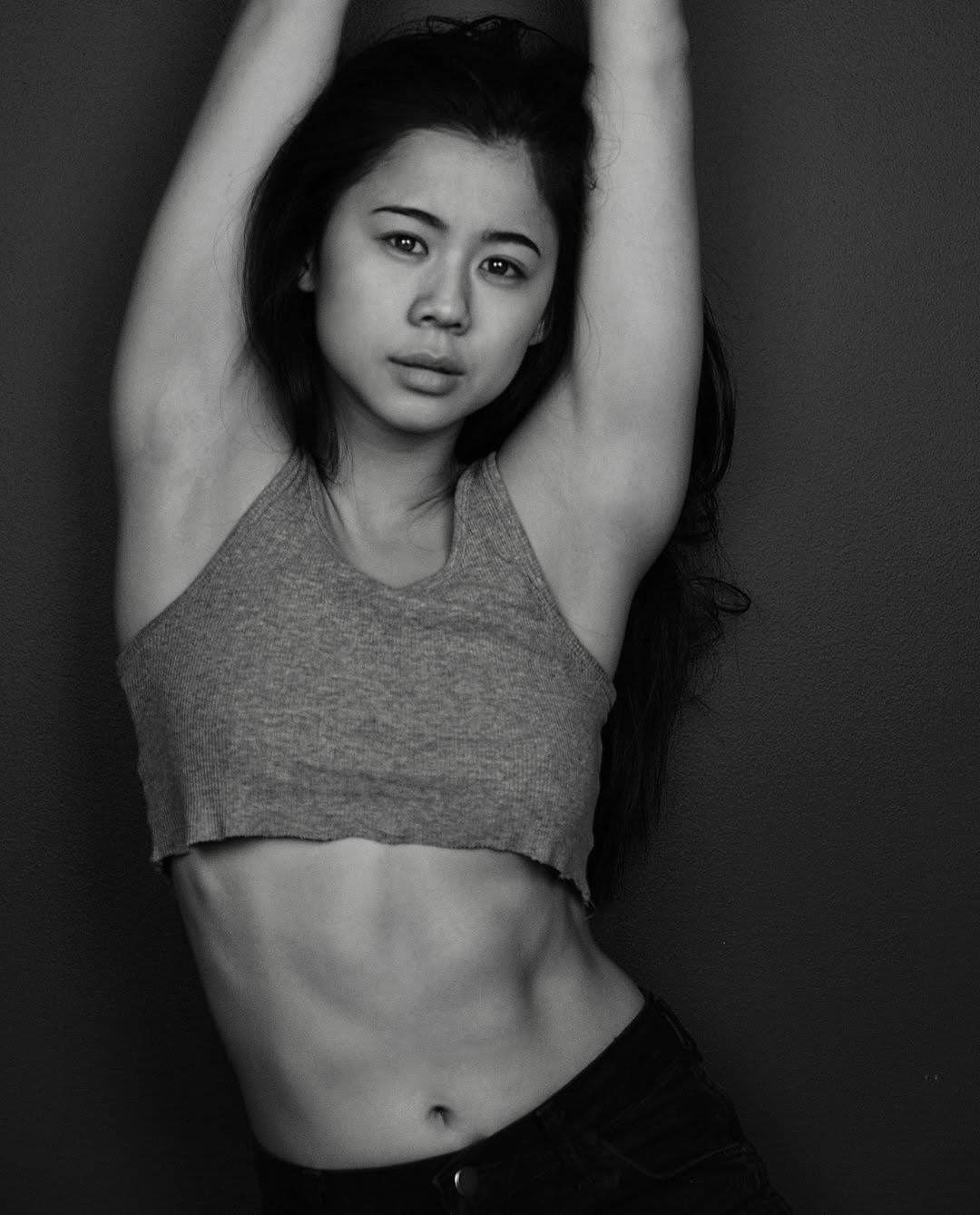Леа Льюис тату