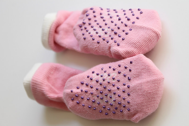 Make it Cozee: How to Make Non Slip Socks