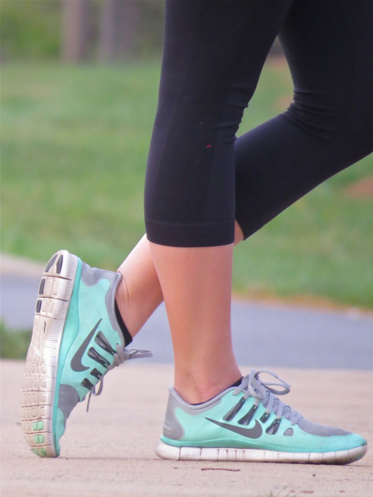 mint_nike_running_shoes