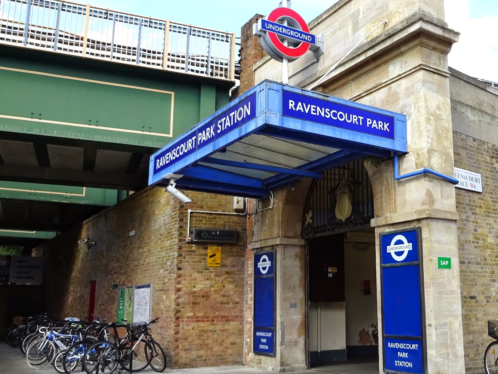 Heathrow Airport To Ravenscourt Park Underground londonundergroundtowns.blogspot.com