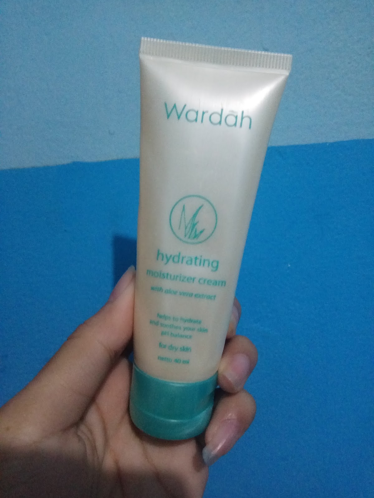 tahu Tempe Wardah Hydrating Moisturizer Cream untuk Jerawat Review Wardah Hydrating Moisturizer Cream untuk Jerawat Review