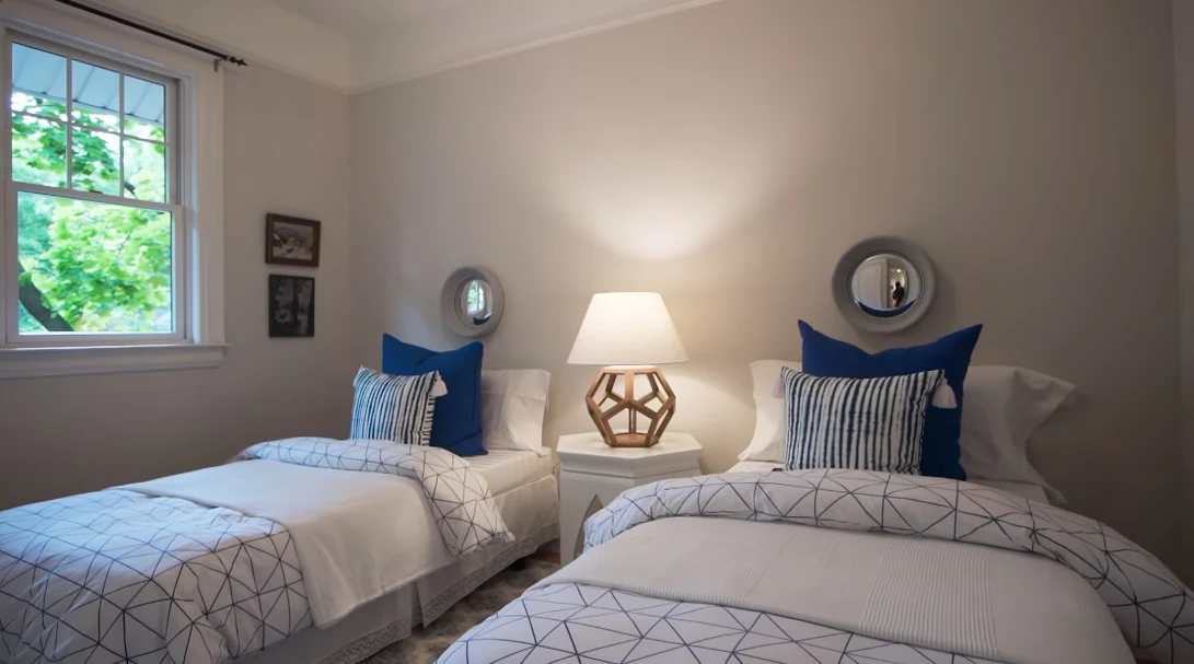 30 Photos vs. 35 Glengrove Ave W, Toronto Interior Design Luxury Home Tour