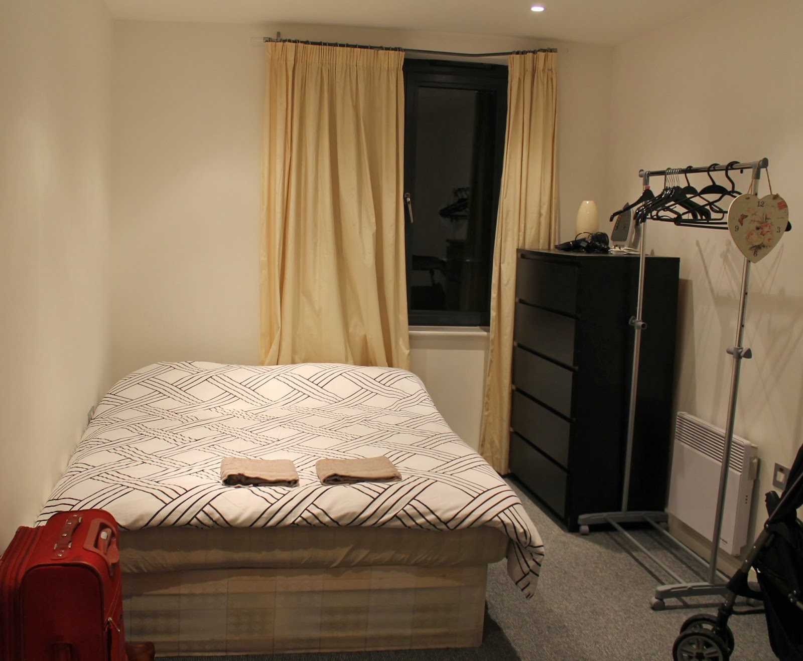 Arrows Sent Forth HouseTrip London Apartment Review
