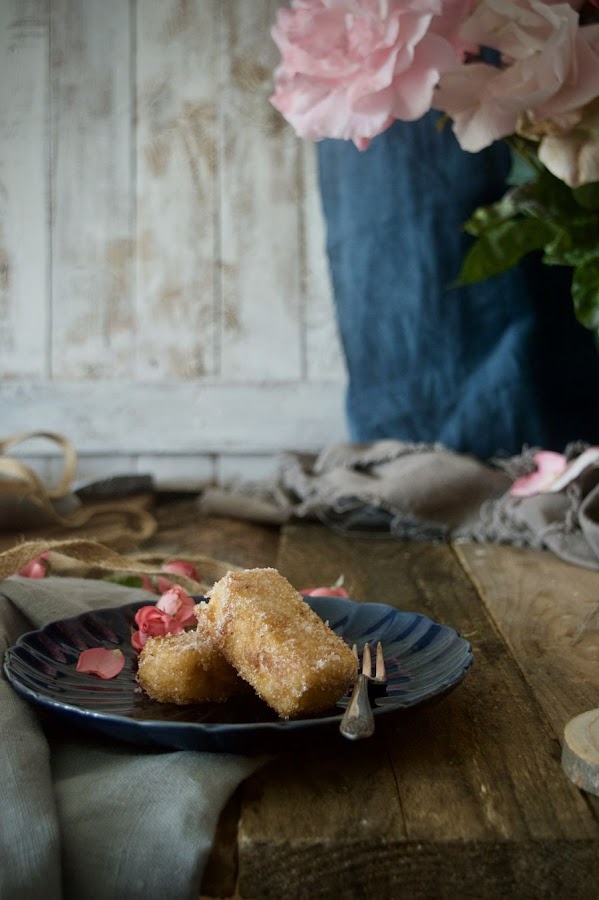 Leche frita de almendras