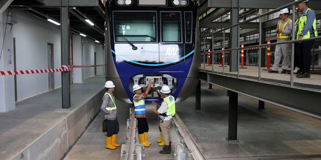 Anies targetkan MRT beroperasi Maret 2019