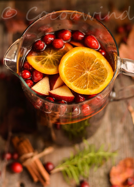 Holiday Apple Cider Sangria - Cocoawind