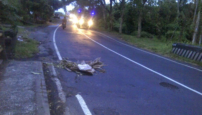 Jalan Rusak Denpasar-Gilimanuk Picu Kecelakaan