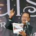 Puisi: Kado Ulang Tahun (Karya Dimas Arika Mihardja)