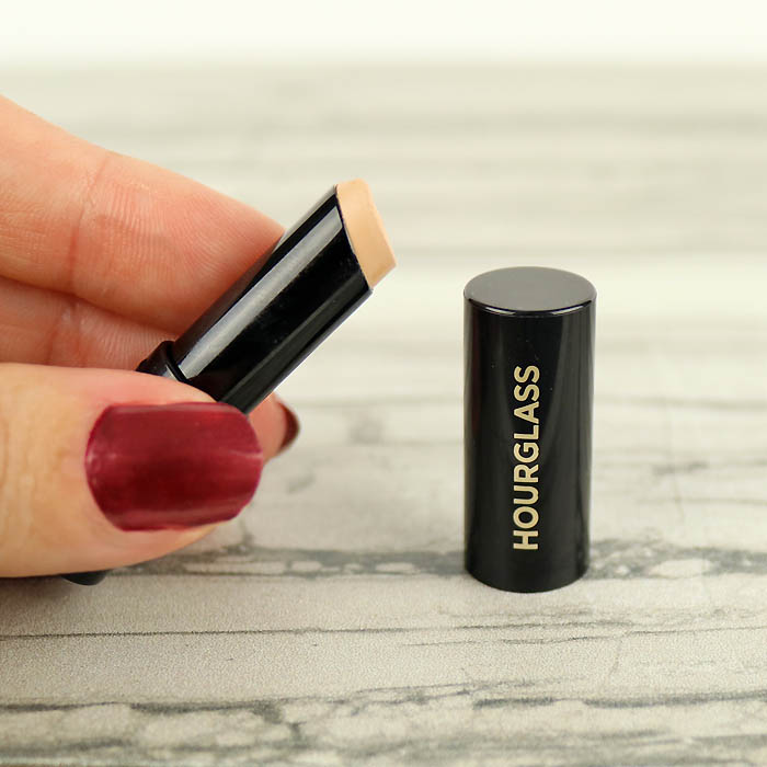 Hourglass Vanish Seamless Finish Foundation Stick (shell) Hourglass Vanish Seamless Finish Foundation Stick (shell)