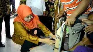 Kunjungi Lansia Dan Kaum Disabilitas Di Kabupaten Pekalongan, Menteri Sosial Bagi-bagi Bantuan