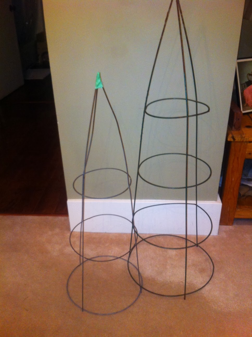 Heather's Creations Tomato cage Christmas tree