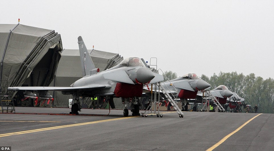 Βρετανικά μαχητικά αεροσκάφη Typhoon θα μετασταθμεύσουν στην Λιθουανία