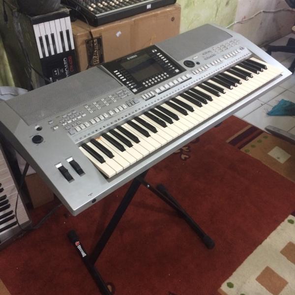 Keyboard Yamaha Psr 3000 Central Musik