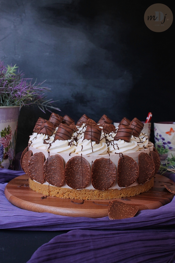 Cheesecake de Kinder Chocolate y Kinder Bueno (sin horno) [Mis Dulces Joyas / blog de repostería