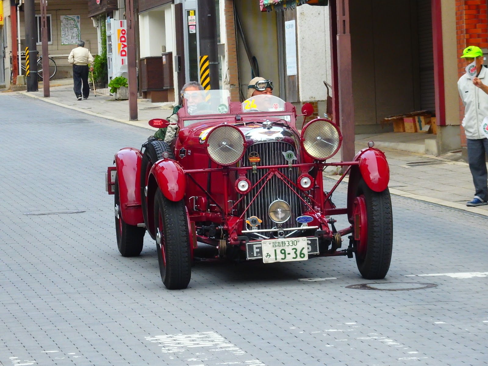 自己満足の写真 クラシックカーレース