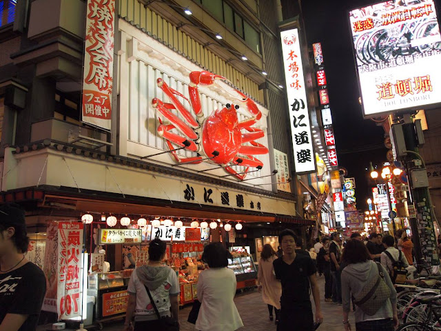 Làm việc trong các nhà hàng, cửa hiệu vẫn là công việc phổ biến nhất cho du học sinh tại Nhật