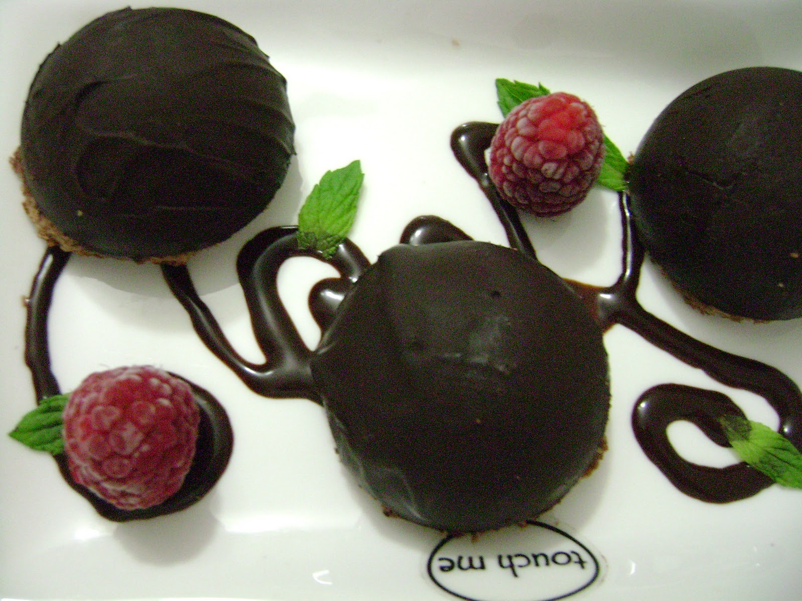 Hayatı Farket.com: ÇİKOLATALI BOMBELER