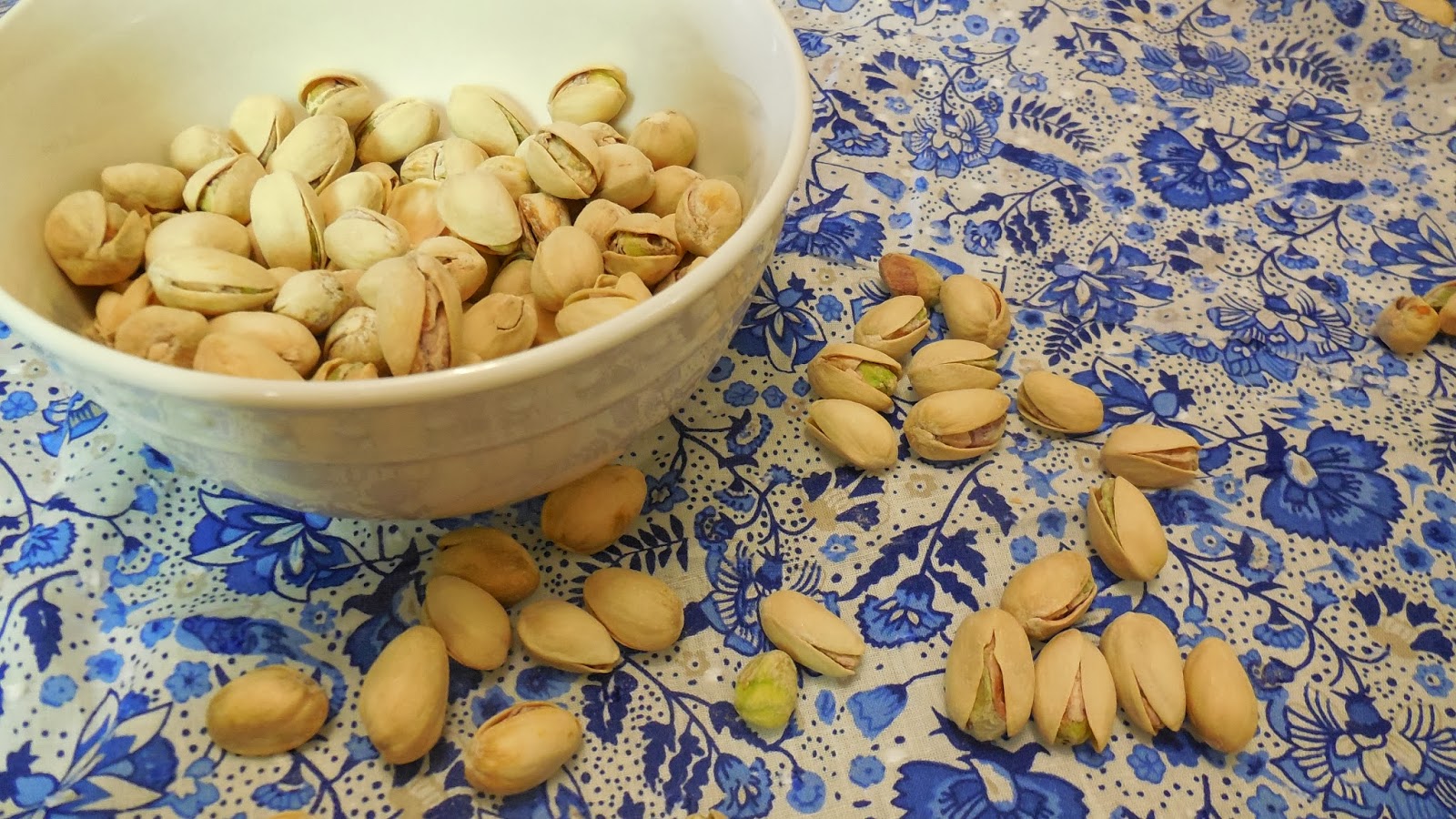 NourishRDs Pairing Pistachios (with tart cherries, olive oil popcorn