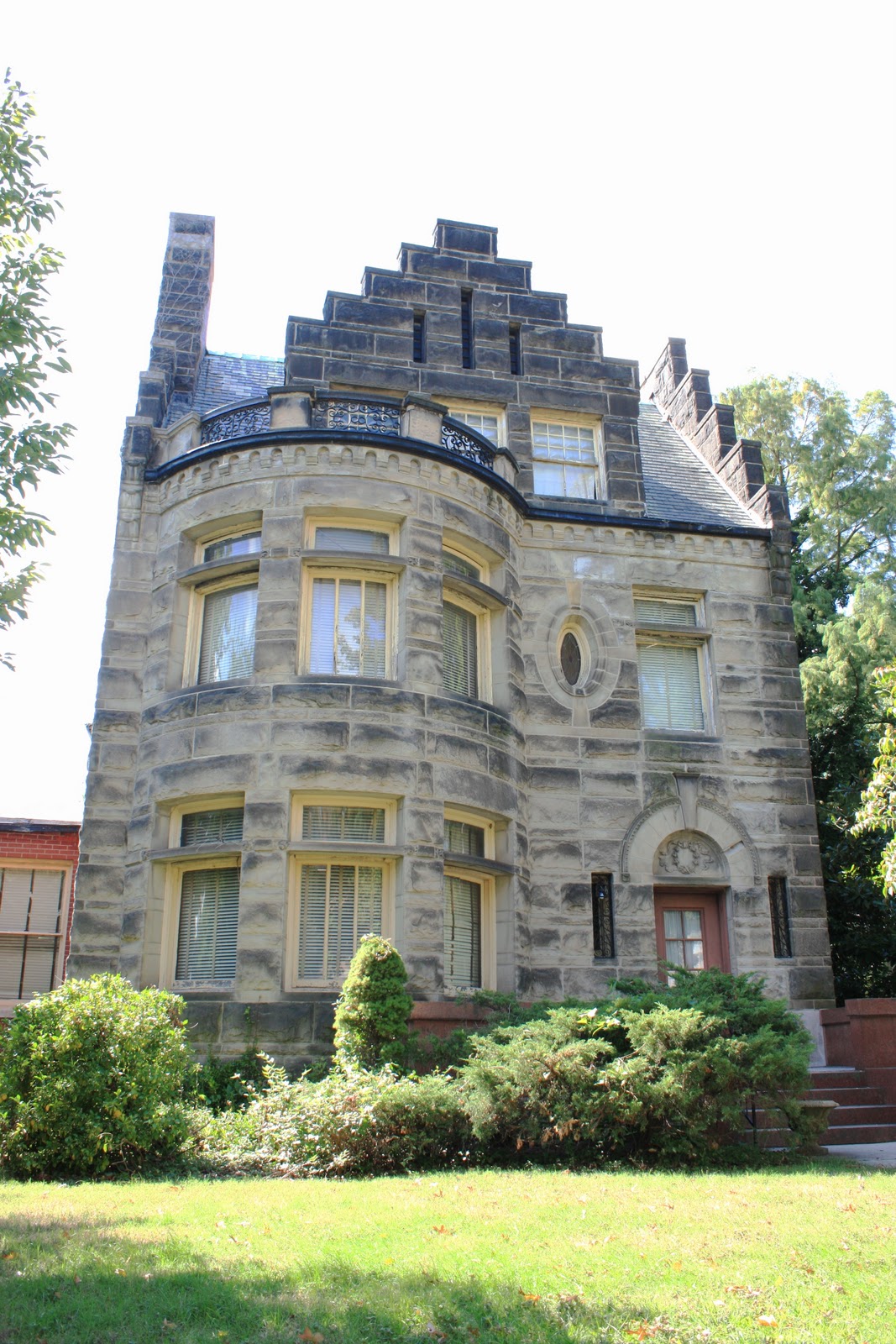 St. Louis Through My Eyes Compton Heights continued..