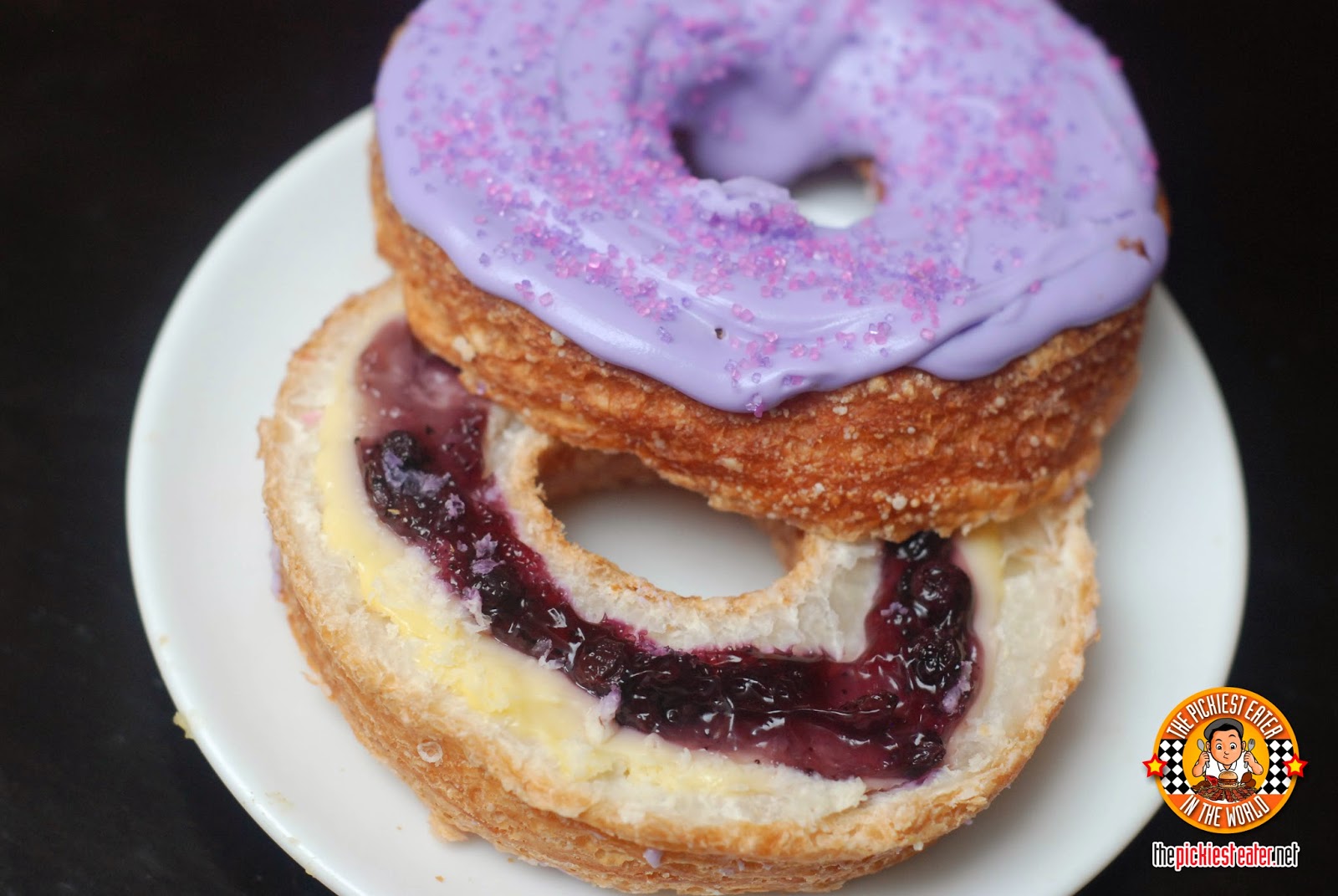 bronuts Blueberries and Cream