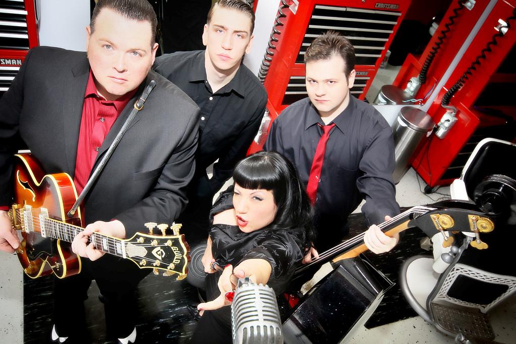 MOTORCITYBLOG FREE VINYLS Phantom Shakers New Dodge Lounge Hamtramck 4/21