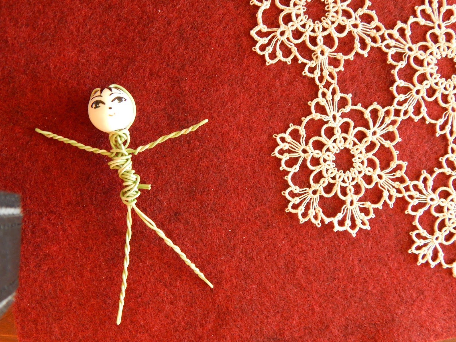 Carollyn's Tatting Blog Tatted lace dress finds an owner!