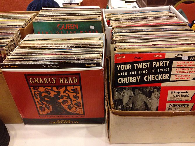 Martin Grams: Treasures at the Mid-Atlantic Nostalgia Convention