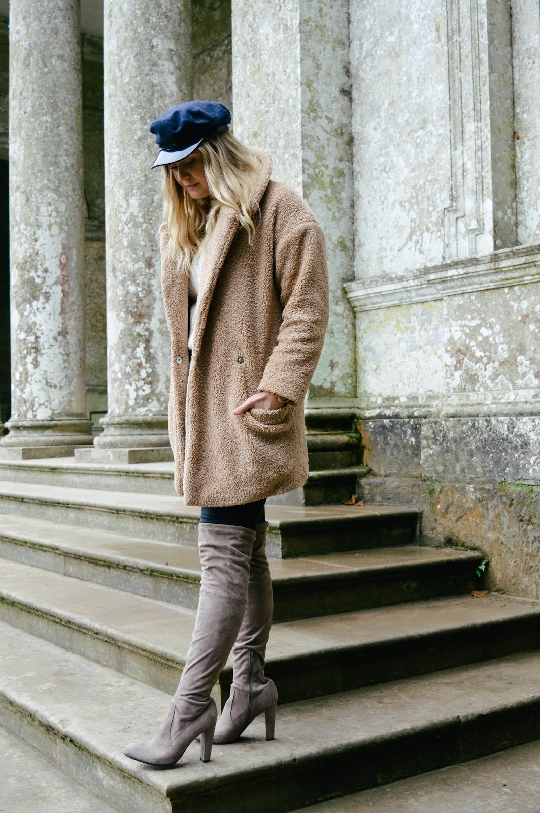 How to style the teddy bear coat, Hampshire bloggers, UK style bloggers, baker boy hats blog, fashion blogger