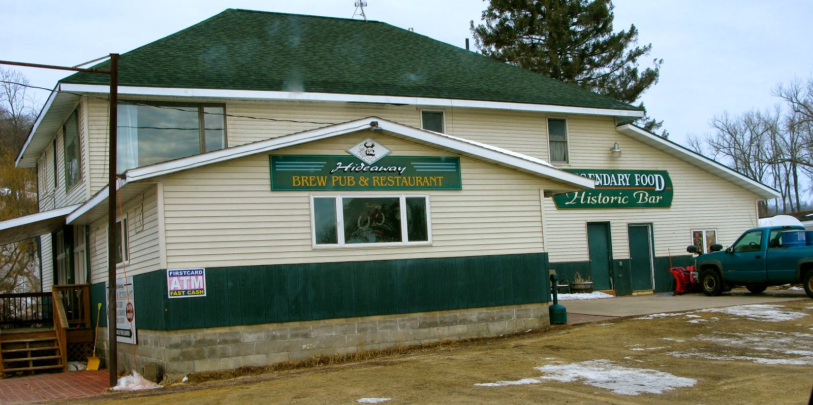 Life in the End of the Rainbow Valley Chaseburg's Hideaway