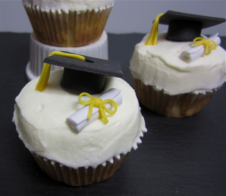 DIY/Tutorial Doktorhut-Cupcakes 2