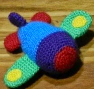 http://de.slideshare.net/daxarabalea/patrn-avin-sonajero-crochet?related=4