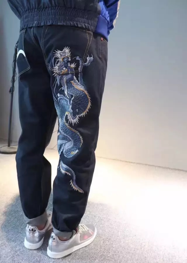 джинсы evisu с драконом. джинсы evisu 2005 дракон. джинсы evisu с драконом. джинсы evisu с драконом. джинсы evisu с драконом.