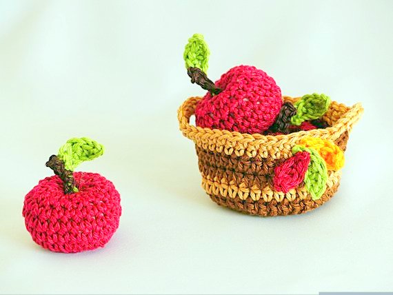 Thanksgiving Patterns: Crochet Pattern Roundup! - AmVaBe Crochet