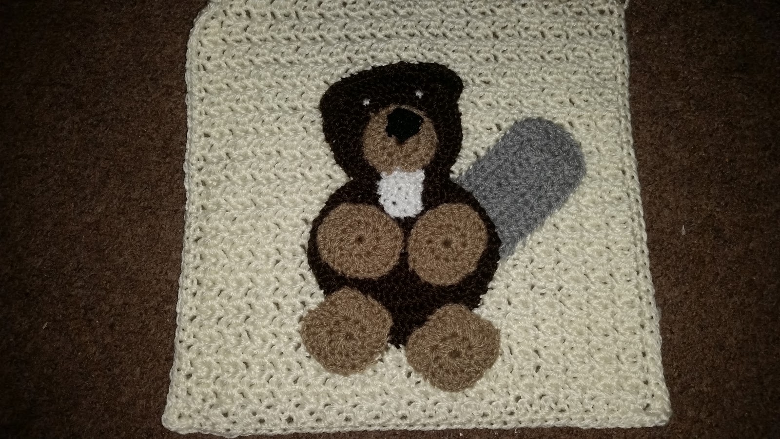 Blooming Lovely WIP Crochet Woodland Blanket No.2 Beaver Applique