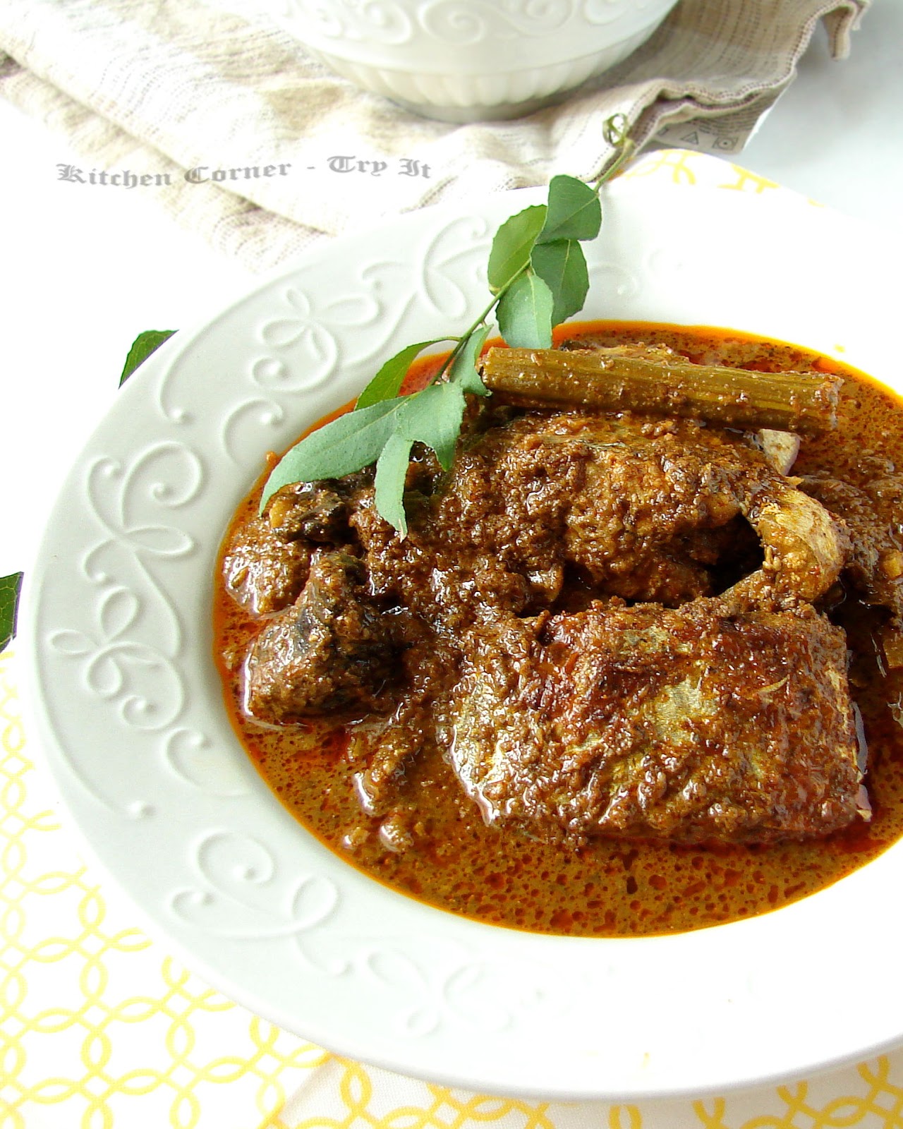Nadan Vaala Meen Curry/BeltFish Curry