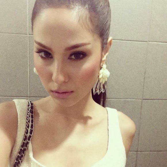 ขวัญ อุษามณี ไวทยานนท์