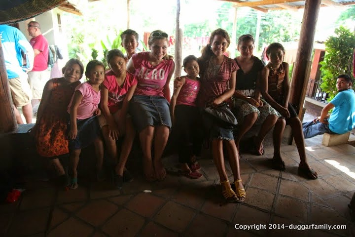 Duggars Central America mission trip