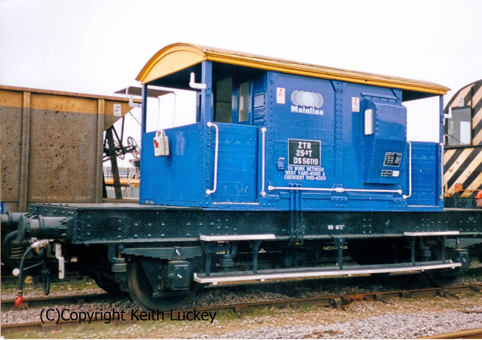 Train Snaps Mainline Freight Brake Van.