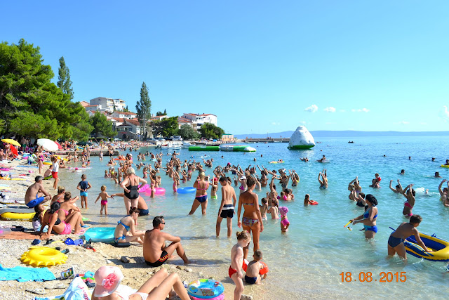 Aqua aerobik na plaży w Makarska Aqua aerobik na plaży w Makarska