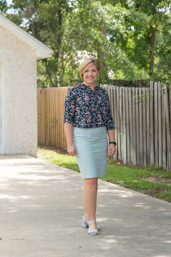 How to mix pastels and Friday favorites Savvy Southern Chic